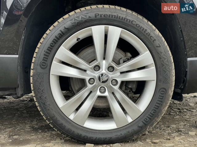 Чорний Шкода Karoq, об'ємом двигуна 2 л та пробігом 154 тис. км за 26105 $, фото 20 на Automoto.ua