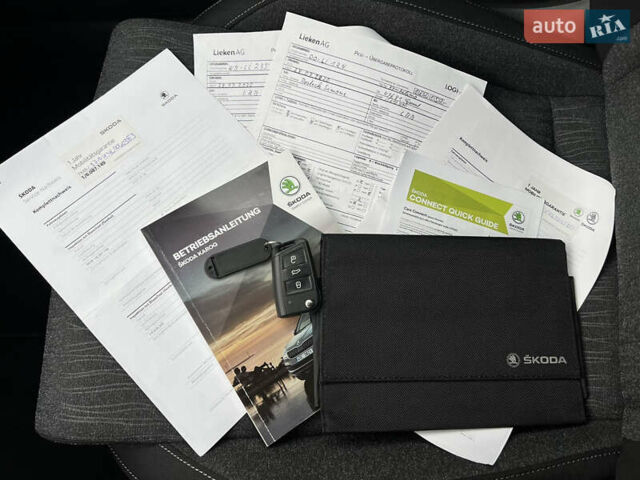 Чорний Шкода Karoq, об'ємом двигуна 2 л та пробігом 154 тис. км за 26105 $, фото 82 на Automoto.ua