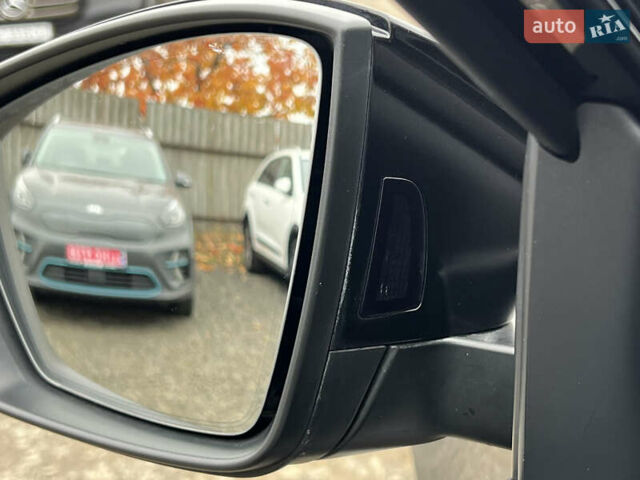 Чорний Шкода Karoq, об'ємом двигуна 2 л та пробігом 154 тис. км за 26105 $, фото 18 на Automoto.ua