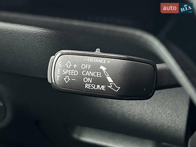 Чорний Шкода Karoq, об'ємом двигуна 2 л та пробігом 154 тис. км за 26105 $, фото 52 на Automoto.ua