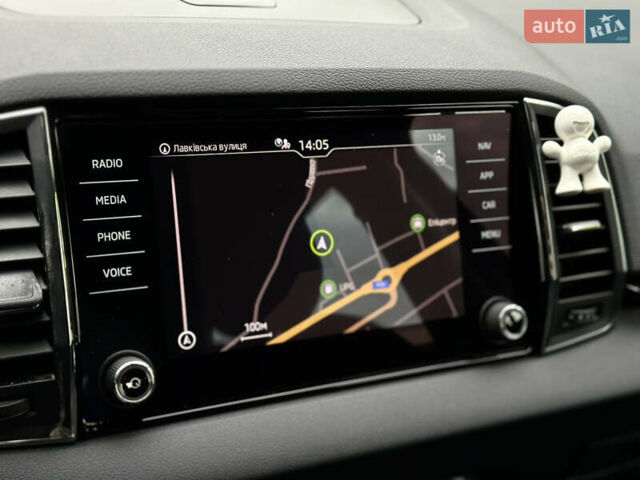 Черный Шкода Karoq, объемом двигателя 1.4 л и пробегом 125 тыс. км за 21799 $, фото 68 на Automoto.ua