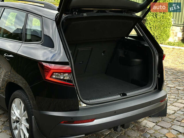 Черный Шкода Karoq, объемом двигателя 1.4 л и пробегом 125 тыс. км за 21799 $, фото 30 на Automoto.ua