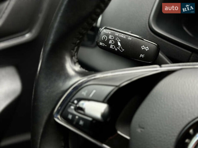 Черный Шкода Karoq, объемом двигателя 1.4 л и пробегом 125 тыс. км за 21799 $, фото 62 на Automoto.ua