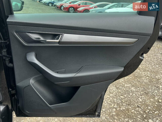 Чорний Шкода Karoq, об'ємом двигуна 2 л та пробігом 154 тис. км за 26105 $, фото 39 на Automoto.ua