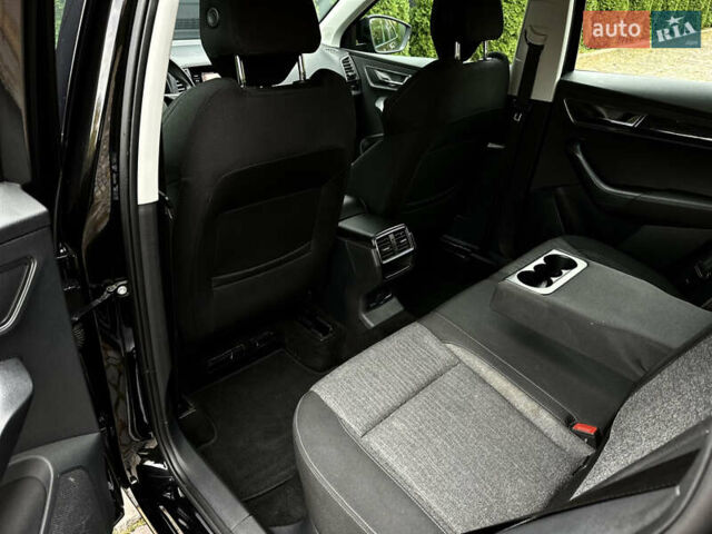 Черный Шкода Karoq, объемом двигателя 1.4 л и пробегом 125 тыс. км за 21799 $, фото 55 на Automoto.ua