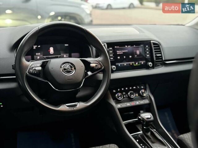 Черный Шкода Karoq, объемом двигателя 1.4 л и пробегом 69 тыс. км за 25990 $, фото 26 на Automoto.ua
