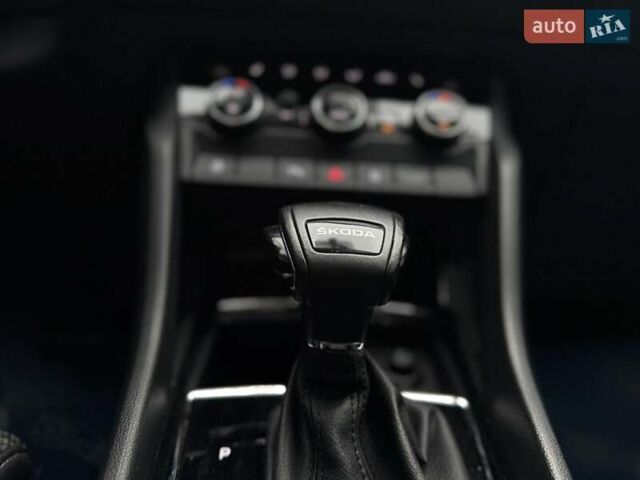 Черный Шкода Karoq, объемом двигателя 1.4 л и пробегом 69 тыс. км за 25990 $, фото 40 на Automoto.ua