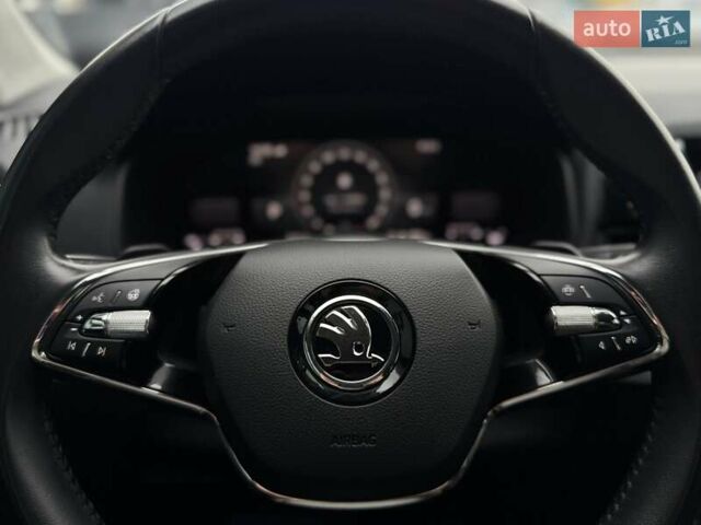 Черный Шкода Karoq, объемом двигателя 1.4 л и пробегом 69 тыс. км за 25990 $, фото 38 на Automoto.ua