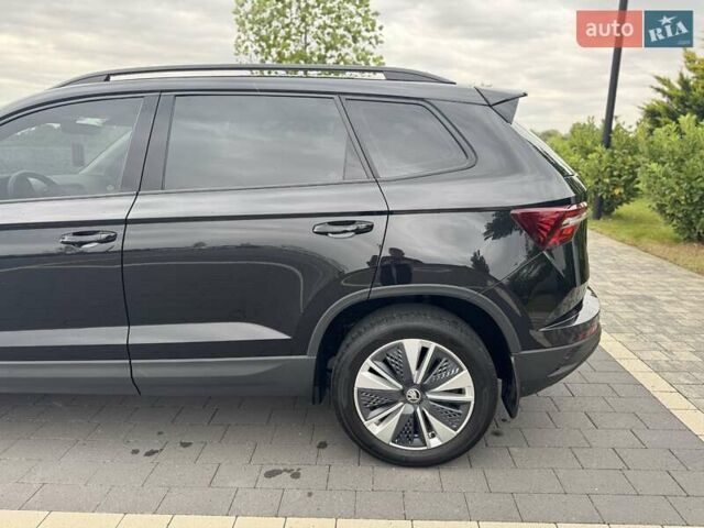 Чорний Шкода Karoq, об'ємом двигуна 1.4 л та пробігом 69 тис. км за 25999 $, фото 14 на Automoto.ua