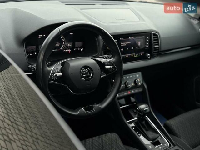 Черный Шкода Karoq, объемом двигателя 1.4 л и пробегом 69 тыс. км за 25990 $, фото 24 на Automoto.ua
