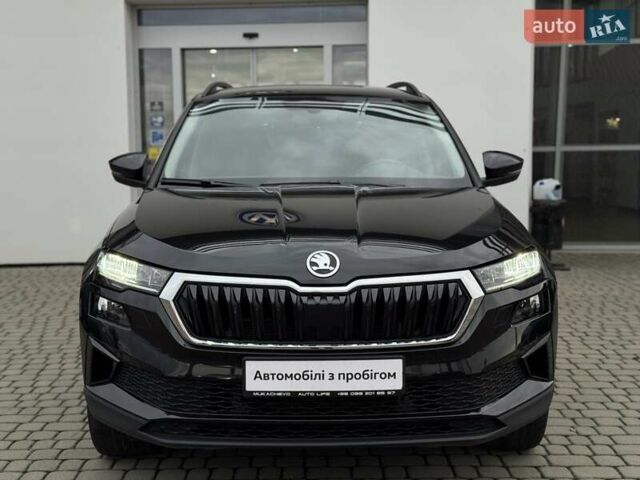 Черный Шкода Karoq, объемом двигателя 1.4 л и пробегом 69 тыс. км за 25990 $, фото 3 на Automoto.ua
