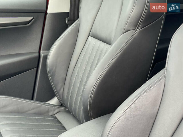 Красный Шкода Karoq, объемом двигателя 0 л и пробегом 138 тыс. км за 19900 $, фото 49 на Automoto.ua