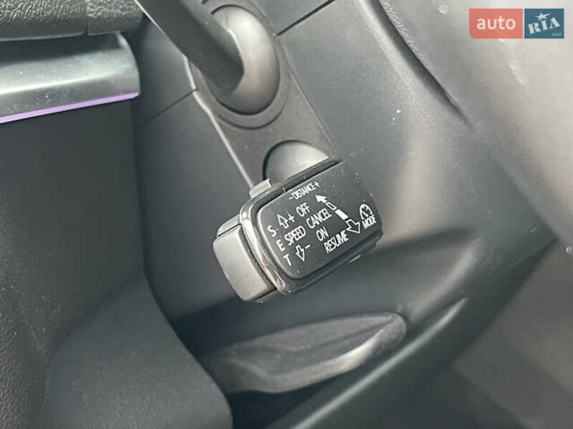 Красный Шкода Karoq, объемом двигателя 0 л и пробегом 138 тыс. км за 19900 $, фото 51 на Automoto.ua