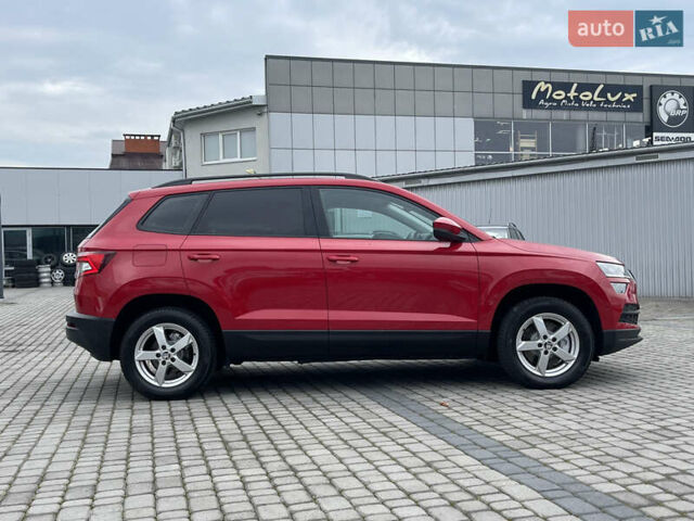 Красный Шкода Karoq, объемом двигателя 0 л и пробегом 138 тыс. км за 19900 $, фото 4 на Automoto.ua