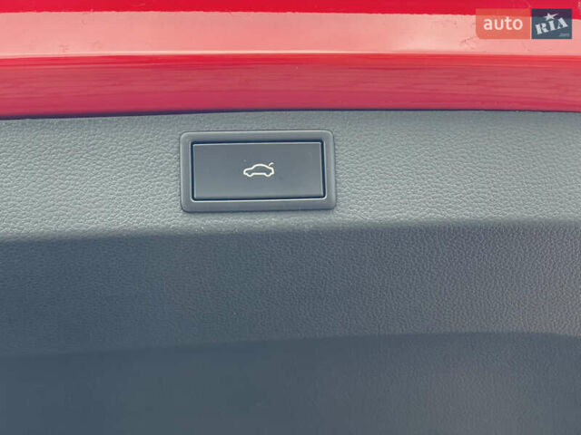 Красный Шкода Karoq, объемом двигателя 0 л и пробегом 138 тыс. км за 19900 $, фото 26 на Automoto.ua