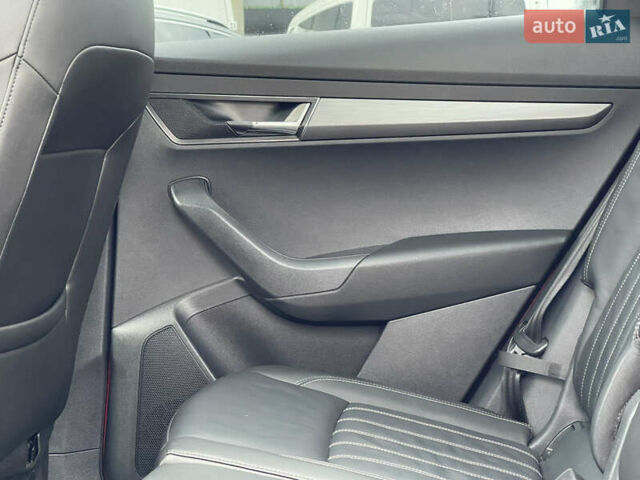 Красный Шкода Karoq, объемом двигателя 0 л и пробегом 138 тыс. км за 19900 $, фото 34 на Automoto.ua