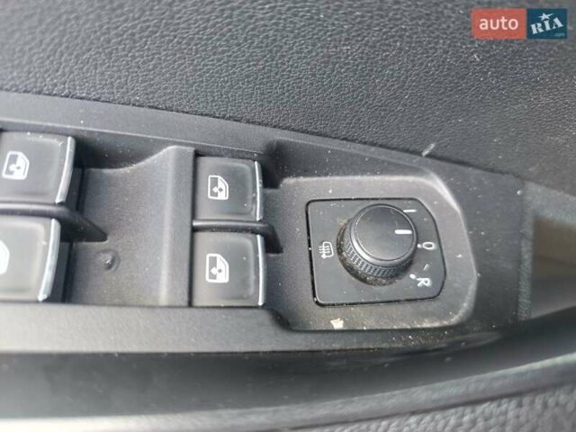 Шкода Karoq, объемом двигателя 1.5 л и пробегом 52 тыс. км за 8600 $, фото 13 на Automoto.ua