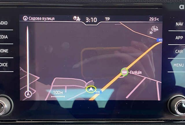 Шкода Karoq, об'ємом двигуна 2 л та пробігом 156 тис. км за 24750 $, фото 26 на Automoto.ua