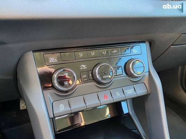 Шкода Karoq, об'ємом двигуна 2 л та пробігом 145 тис. км за 23500 $, фото 17 на Automoto.ua