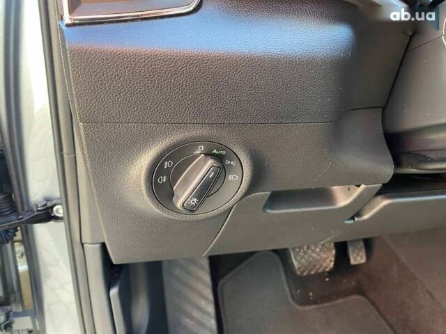 Шкода Karoq, об'ємом двигуна 2 л та пробігом 145 тис. км за 23500 $, фото 12 на Automoto.ua