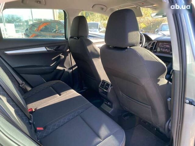 Шкода Karoq, об'ємом двигуна 2 л та пробігом 145 тис. км за 23500 $, фото 23 на Automoto.ua