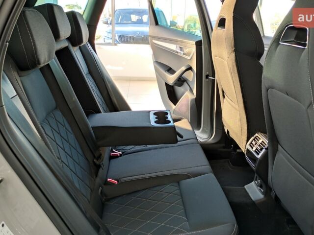 Шкода Karoq, об'ємом двигуна 1.4 л та пробігом 0 тис. км за 33374 $, фото 26 на Automoto.ua