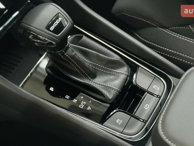 купить новое авто Шкода Karoq 2025 года от официального дилера Євромоторс Skoda Шкода фото