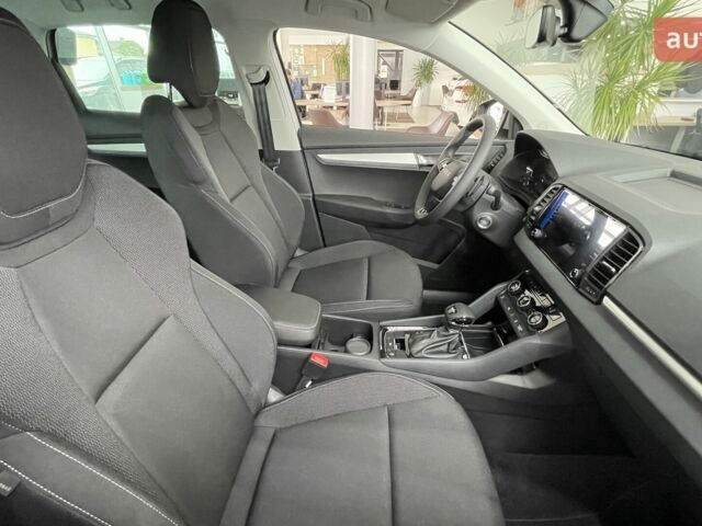 Шкода Karoq, объемом двигателя 1.4 л и пробегом 0 тыс. км за 31033 $, фото 17 на Automoto.ua