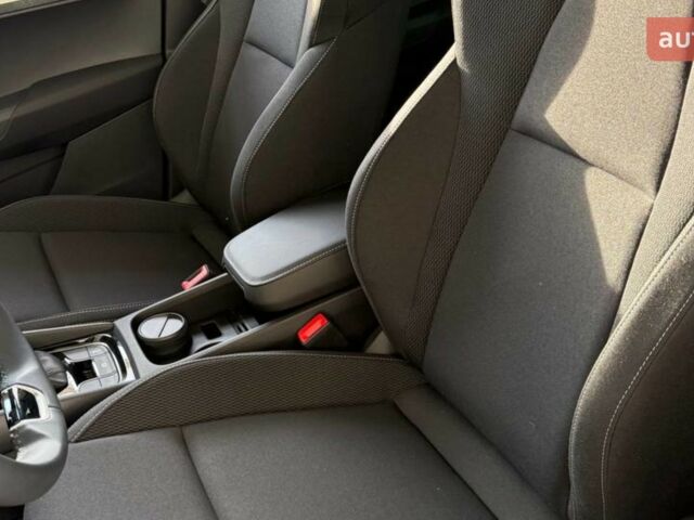 Шкода Karoq, объемом двигателя 1.4 л и пробегом 0 тыс. км за 30176 $, фото 12 на Automoto.ua