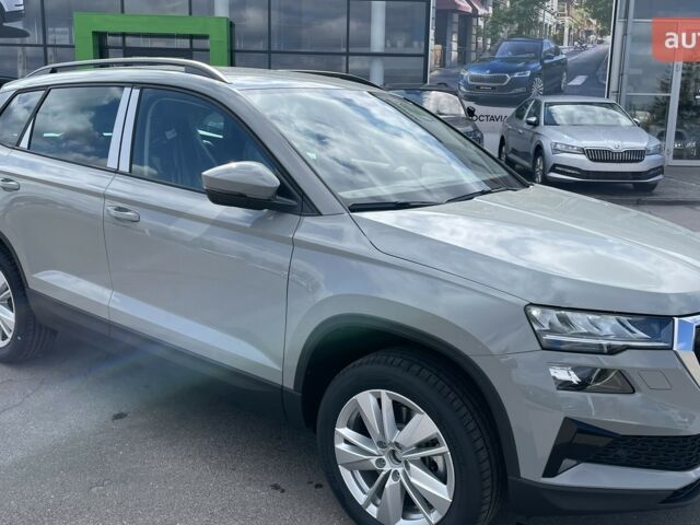 Шкода Karoq, объемом двигателя 1.4 л и пробегом 0 тыс. км за 30855 $, фото 3 на Automoto.ua