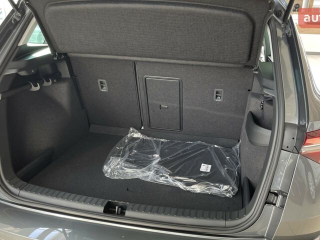 Шкода Karoq, объемом двигателя 1.4 л и пробегом 0 тыс. км за 31546 $, фото 2 на Automoto.ua