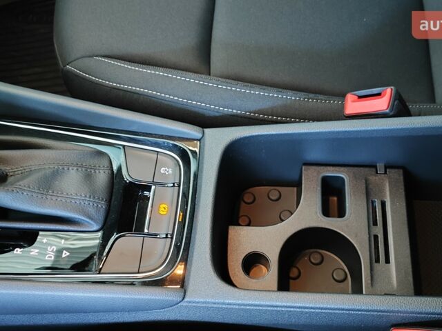 Шкода Karoq, об'ємом двигуна 1.4 л та пробігом 0 тис. км за 31071 $, фото 15 на Automoto.ua