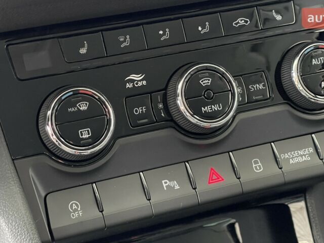 Шкода Karoq, объемом двигателя 1.4 л и пробегом 0 тыс. км за 31007 $, фото 15 на Automoto.ua