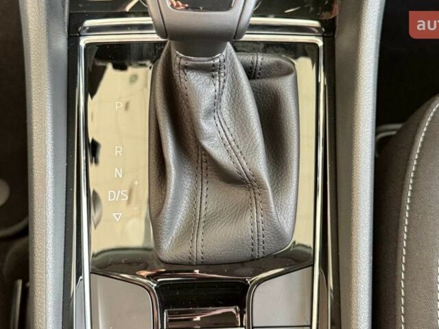 Шкода Karoq, объемом двигателя 1.4 л и пробегом 0 тыс. км за 30176 $, фото 7 на Automoto.ua