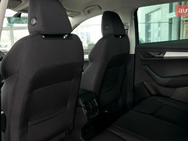 Шкода Karoq, объемом двигателя 1.4 л и пробегом 0 тыс. км за 32874 $, фото 15 на Automoto.ua