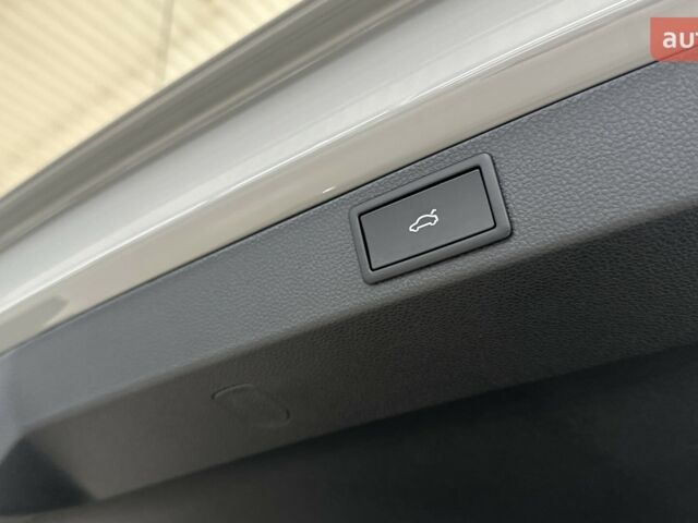 купить новое авто Шкода Karoq 2025 года от официального дилера Євромоторс Skoda Шкода фото