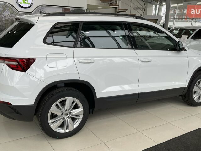 Шкода Karoq, объемом двигателя 1.4 л и пробегом 0 тыс. км за 31007 $, фото 9 на Automoto.ua