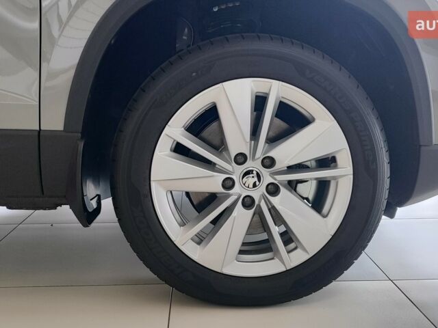 Шкода Karoq, об'ємом двигуна 1.4 л та пробігом 0 тис. км за 31071 $, фото 9 на Automoto.ua