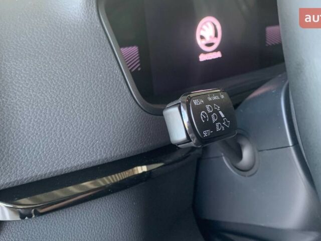 Шкода Karoq, объемом двигателя 1.4 л и пробегом 0 тыс. км за 30924 $, фото 15 на Automoto.ua