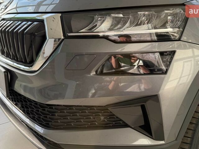 Шкода Karoq, объемом двигателя 1.4 л и пробегом 0 тыс. км за 30176 $, фото 3 на Automoto.ua