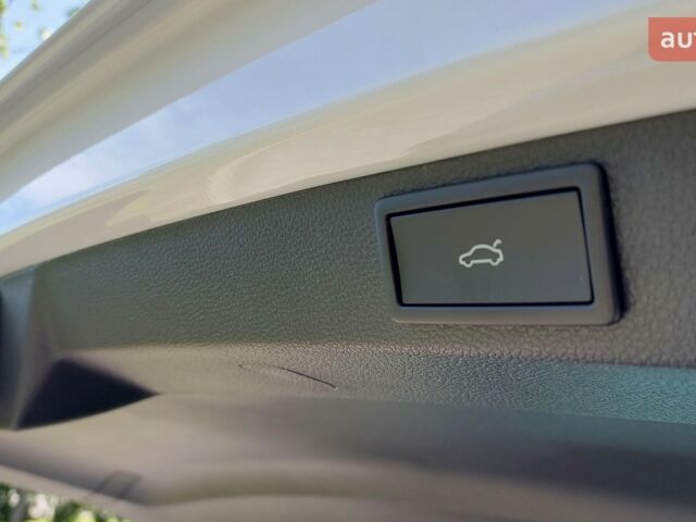 купити нове авто Шкода Karoq 2025 року від офіційного дилера АСТ-КОМБІ Шкода фото