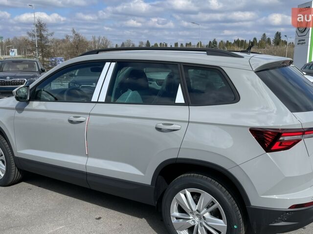 Шкода Karoq, объемом двигателя 1.4 л и пробегом 0 тыс. км за 30855 $, фото 12 на Automoto.ua