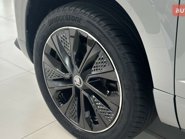 купить новое авто Шкода Karoq 2025 года от официального дилера Євромоторс Skoda Шкода фото