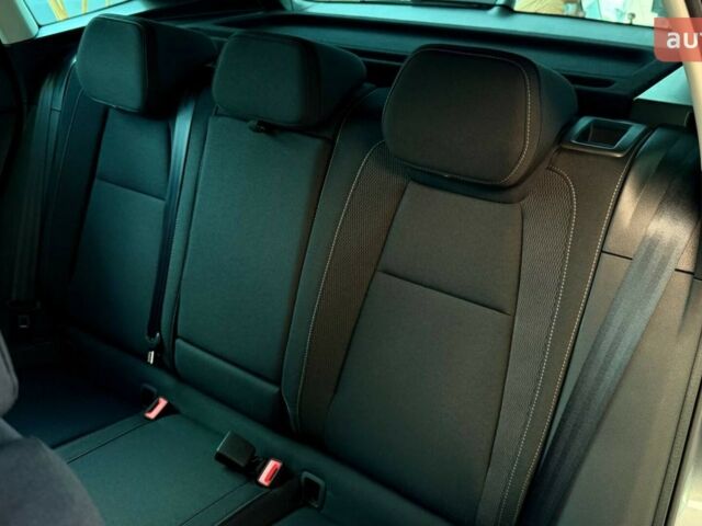 купить новое авто Шкода Karoq 2025 года от официального дилера Автотрейдiнг-Одеса Skoda Шкода фото