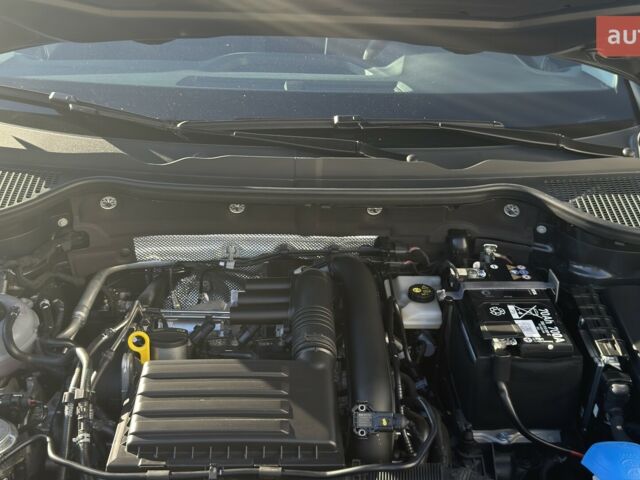 Шкода Karoq 2025 в Киеве на Automoto.ua Шкода Karoq, объемом двигателя 1.4 л и пробегом 0 тыс. км за 31083 $, фото 13 на Automoto.ua