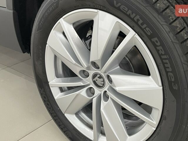 Шкода Karoq, объемом двигателя 1.4 л и пробегом 0 тыс. км за 31213 $, фото 2 на Automoto.ua