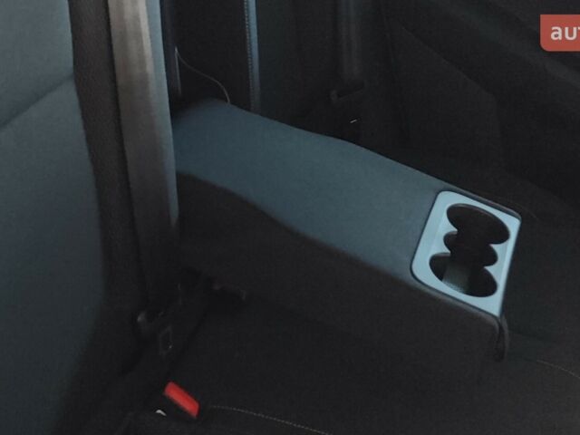 Шкода Karoq, об'ємом двигуна 1.4 л та пробігом 0 тис. км за 31071 $, фото 18 на Automoto.ua