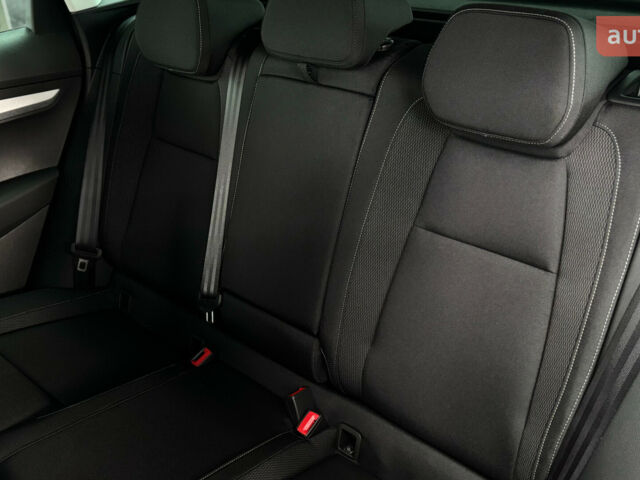 Шкода Karoq, объемом двигателя 1.4 л и пробегом 0 тыс. км за 32874 $, фото 14 на Automoto.ua