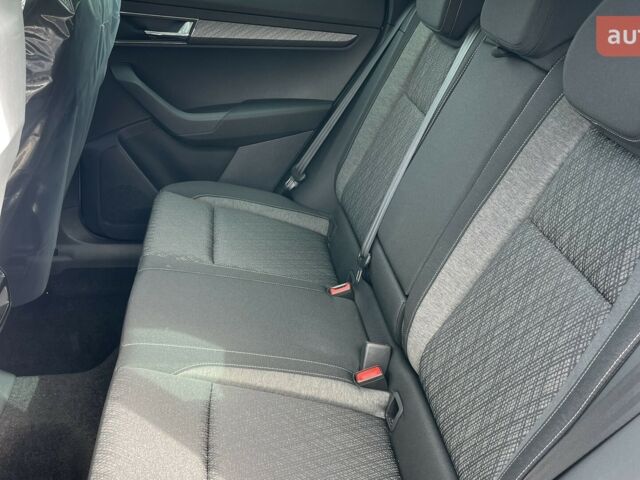 Шкода Karoq, объемом двигателя 1.4 л и пробегом 0 тыс. км за 30855 $, фото 20 на Automoto.ua