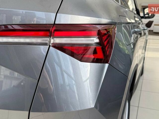 Шкода Karoq, объемом двигателя 1.4 л и пробегом 0 тыс. км за 30176 $, фото 2 на Automoto.ua